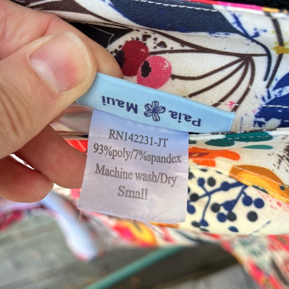 Rip Skirt Hawaii Cover Up Activewear Floral Wrap Skirt Length 2 in Size Small - Picture 4 of 11